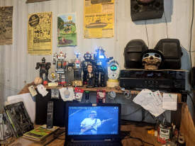 front desk at Signsmith Art Studio