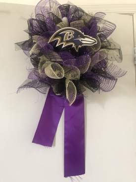 Raven Team Wreath