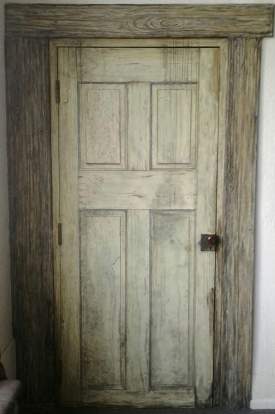 Faux door